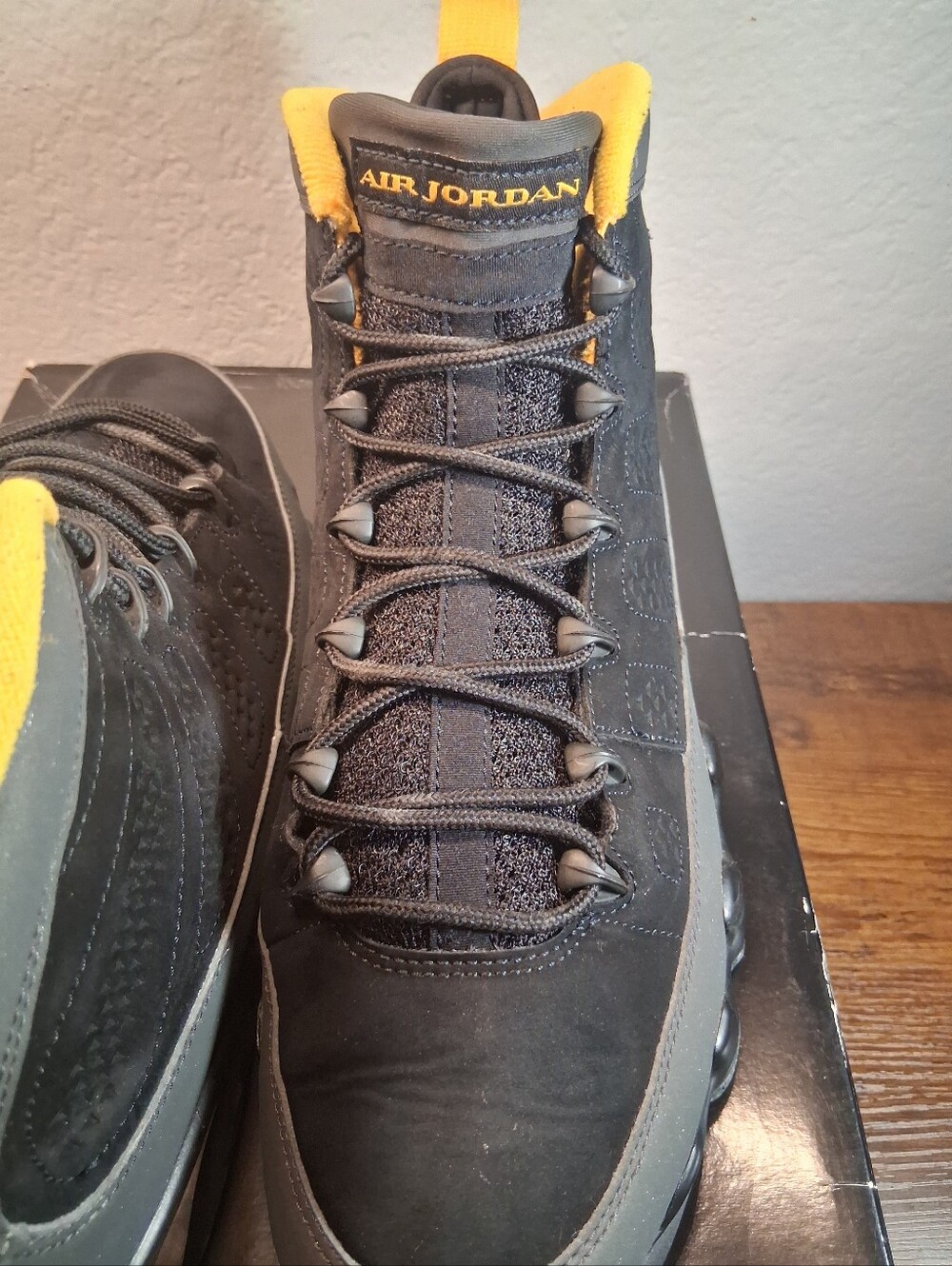Jordan 9 Retro - Picture 2 of 7